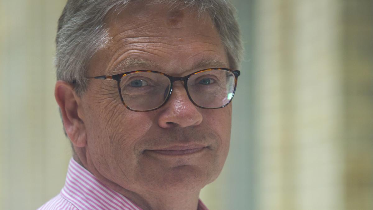 head shot of Hugh Durrant-Whyte