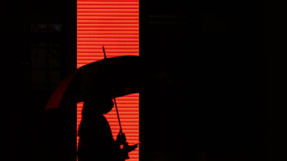 graphic image with black and red blocks